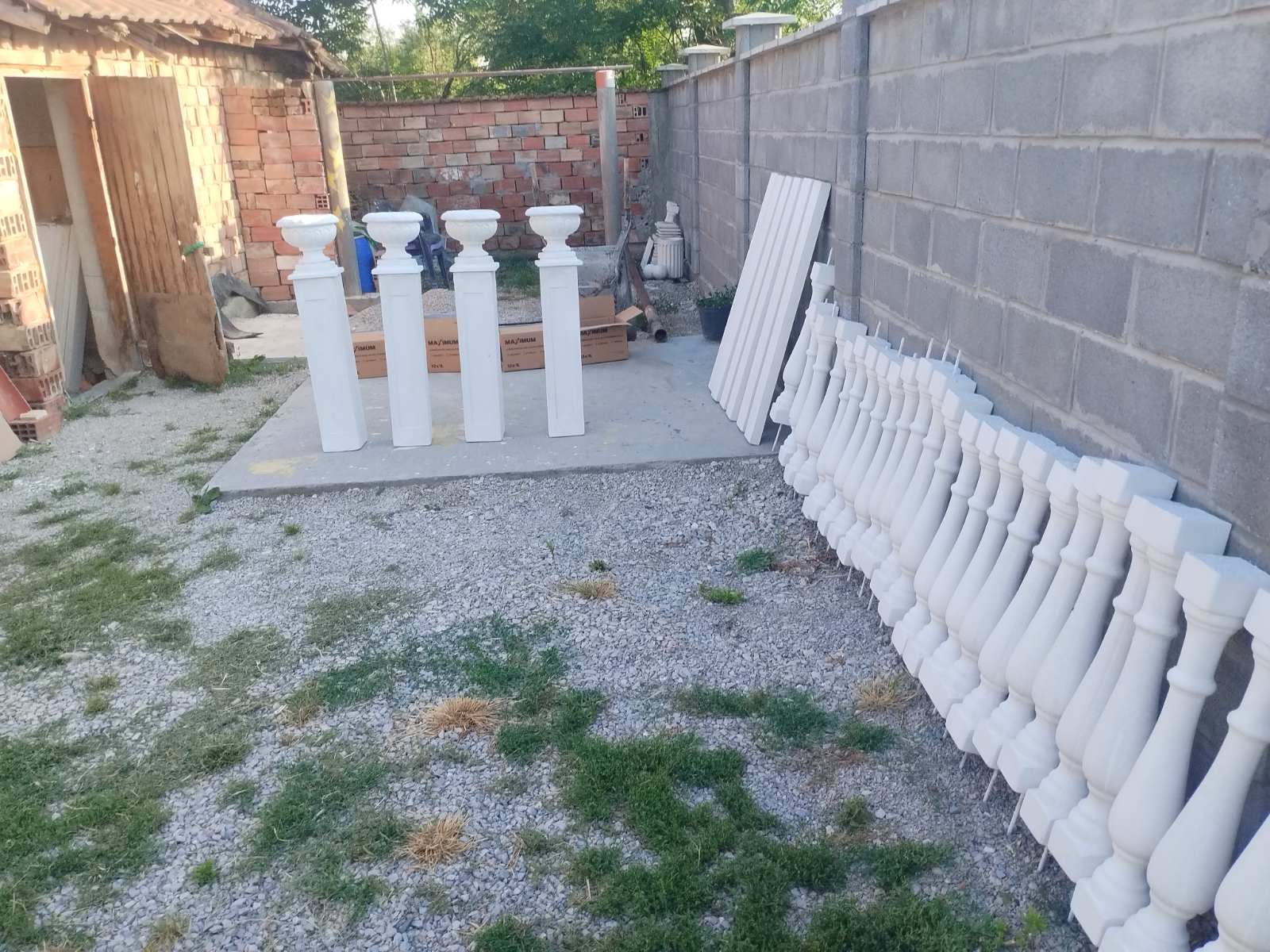 Комплект бетонова балюстрада с декоративна римска саксия / Concrete Balustrade Set